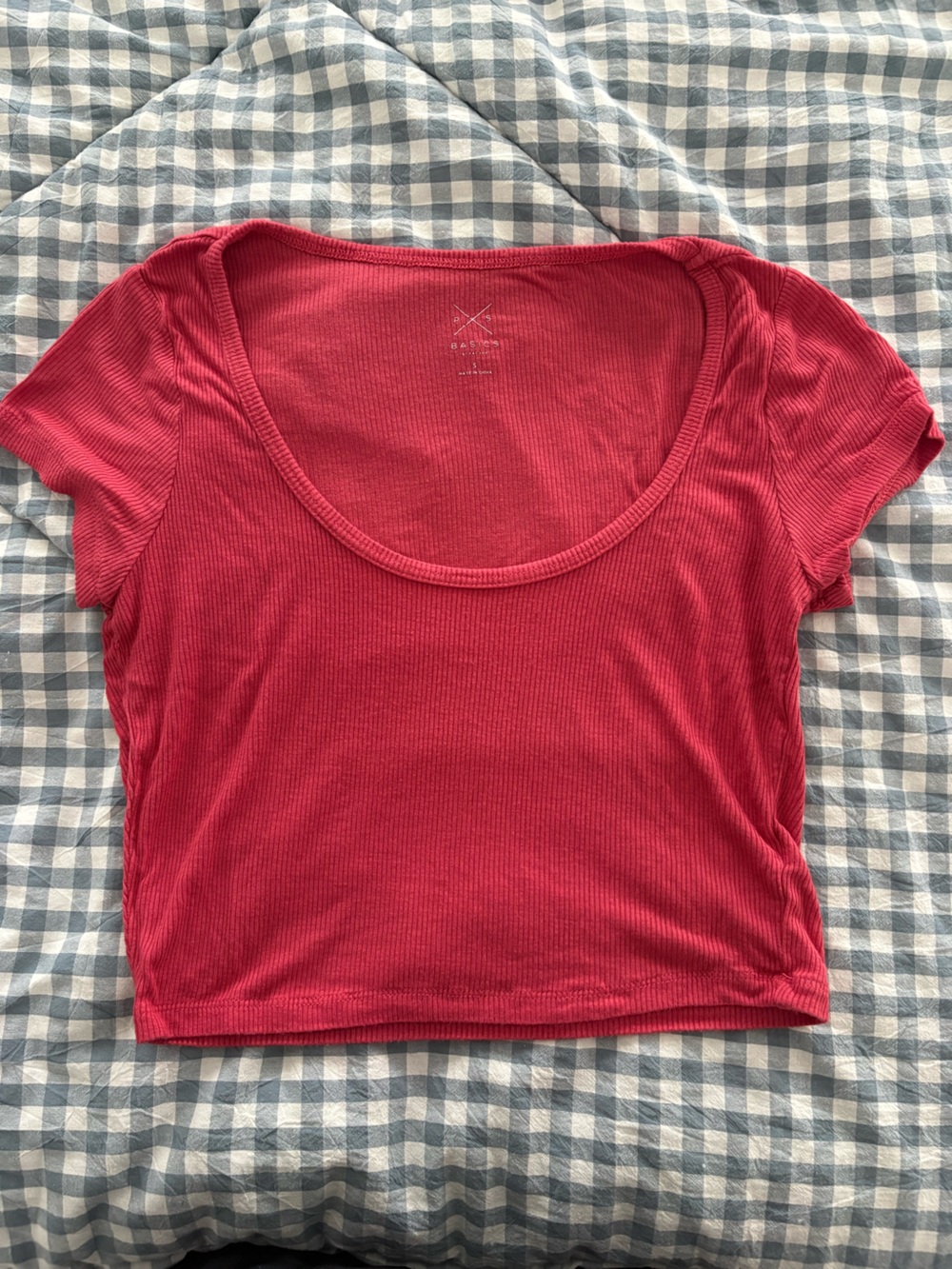 PacSun Ribbed Scoop Neck Crop Top in Raspberry Pink